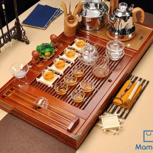 Bộ Bàn Trà Đạo Điện Thông Minh Khay Gỗ Tự Nhiên Nan Thưa Kèm Trọn Bộ Ấm Chén Thủy Tiên Trong Suốt Cao Cấp