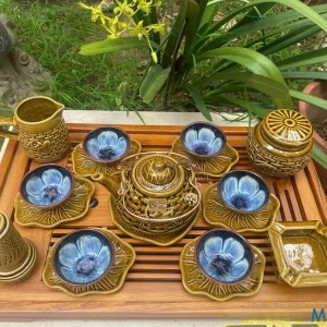 Bộ Ấm Chén Gốm Sứ Men Vàng Rơm Vân Giỏ Tre Lòng Hỏa Biến Hoa Xanh