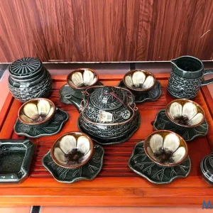 Bộ Ấm Chén Gốm Sứ Men Xanh Lục Thẫm Vân Giỏ Tre Lòng Hỏa Biến Cánh Hoa