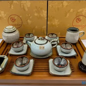 Bộ Ấm Chén Gốm Sứ Men Hỏa Biến Xám Tro Viền Nâu Lòng Cánh Hoa